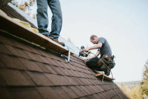 Local Roofers in Winding Hill, PA
